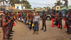 Ratusan Tentara Junta Myanmar yang Kabur ke Bangladesh Diusir Pulang