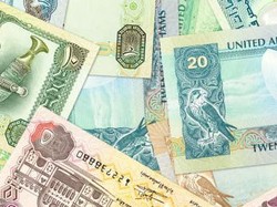 Mata Uang Dubai (Dirham Uni Emirat Arab), serta Tips Saat Menukar Uang Asing