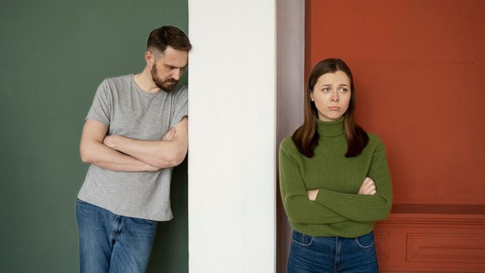 Inilah Tanda dan Cara Menanggapi Pasangan yang Memberikanmu Silent Treatment