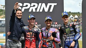 Sprint Race MotoGP Spanyol: Quartararo Penalti, Pedrosa Naik Podium