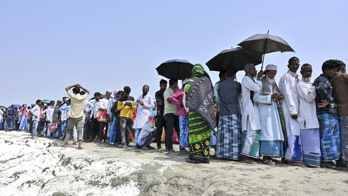 FOTO: Suasana Pemilu India di Tengah Cuaca Panas Ekstrem