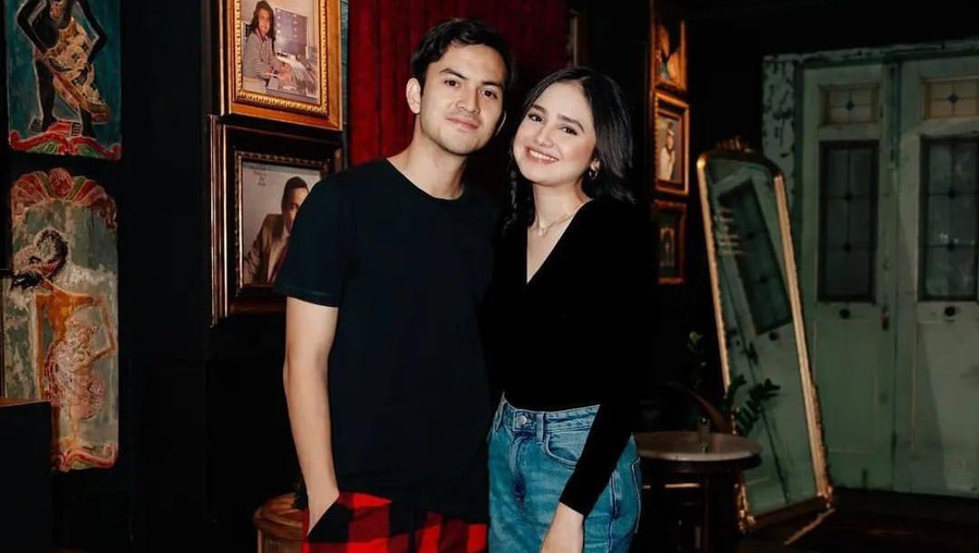 Tepis Isu Putus, Syifa Hadju Pajang Lagi Foto Rizky Nazar di IG Tepis Isu Putus, Syifa Hadju Pajang Lagi Foto Rizky Nazar di IG