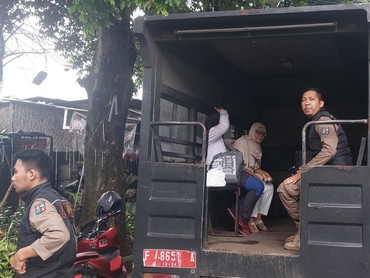 Identitas dan Tampang Emak-emak yang Maksa Minta Sedekah di Bogor