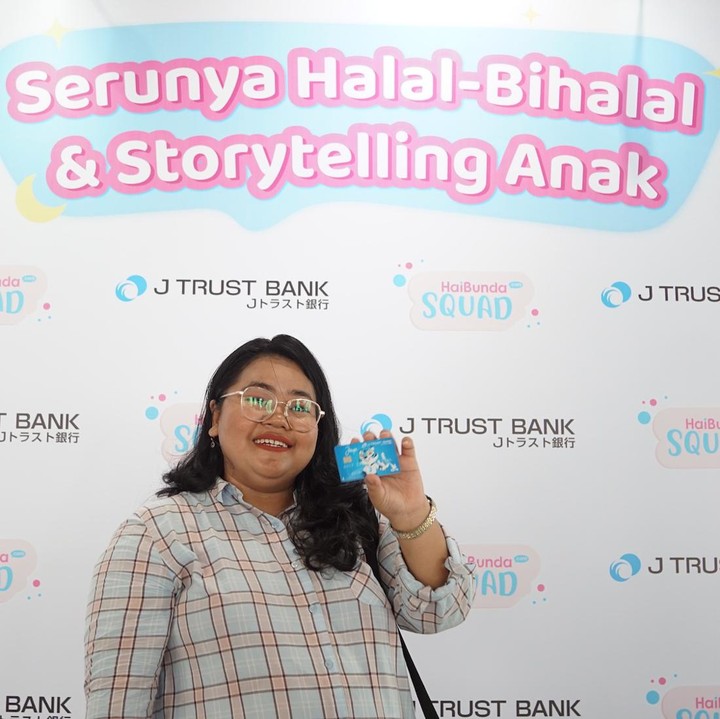 <p>HaiBunda Squad bersama J TRUST BANK menggelar Halal Bihalal HaiBunda Squad Bersama J TRUST BANK di Ganara Art Space, FX Sudirman Shopping Center, Jakarta Pusat, pada Minggu (28/4/2024). (Foto: HaiBunda/ Muhammad Hafizh Muharrom)</p>