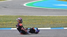 Foto: Sprint Race MotoGP Spanyol 2024 Banyak Kecelakaan