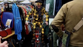 FOTO: Berburu Barang Lawas di Sudut London