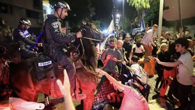 FOTO: Riuh Demo Tuntut Netanyahu Mundur Makin Meluas di Israel