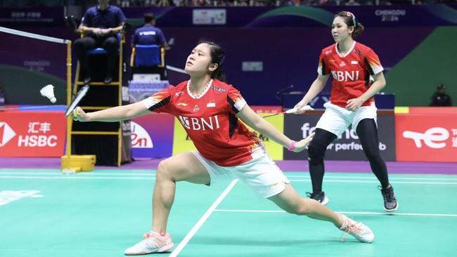 Semifinal Uber Cup 2024 antara Indonesia vs Korea Selatan imbang 2-2 setelah Lanny Tria Mayasari/Ribka Sugiarto kalah pada laga keempat, Sabtu (4/5).