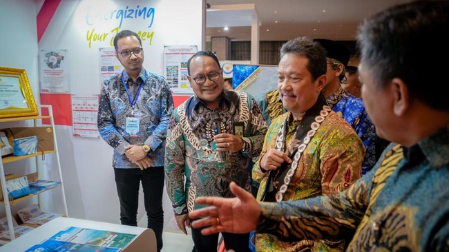 Pertamina Patra Niaga menunjukkan komitmennya menjaga kelestarian laut dan pesisir dengan mematuhi penyelenggaraan Kesesuaian Kegiatan Pemanfaatan Ruang Laut.