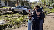 FOTO: Puluhan Tornado Hantam AS, 4 Orang Tewas