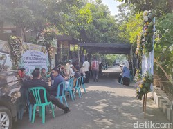 dr Aziz dan Istri Korban Kecelakaan Maut Harley Dimakamkan di Surabaya
