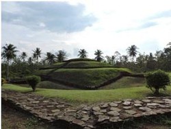 Taman Purbakala Pugung Raharjo: Sejarah, Lokasi, Makna, dan Peninggalan