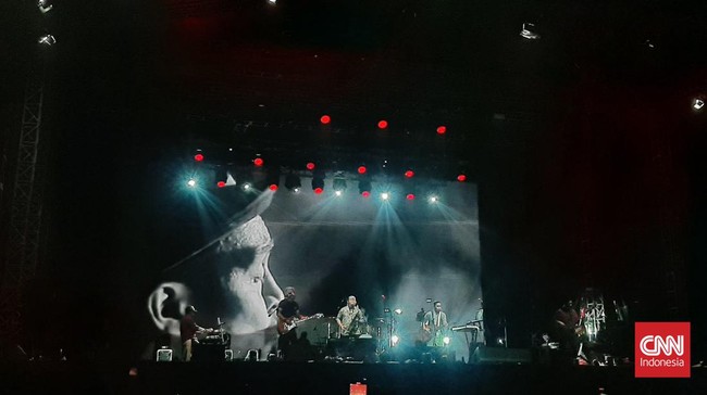 Trio Lestari Nostalgia Kenangan Bersama Glenn Fredly di Titik Kumpul Fest 2024