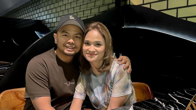 Beri Kejutan Ulang Tahun Istri, Wendy Cagur Hadirkan DJ Winky