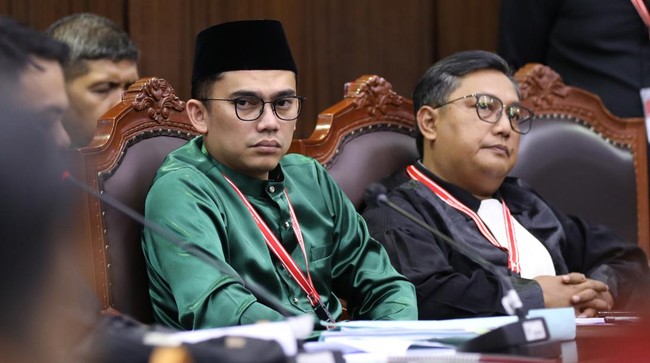 Dalam sidang MK, calon Anggota DPD Provinsi Riau beber dugaan kecurangan berupa pemalsuan tanda tangan dan pengrusakan kotak suara Pileg 2024.