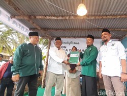 Eks Kepala Bapenda Daftar Bacabup ke PKB Pangandaran