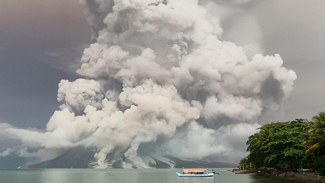Naiknya Status Muka Air Laut Imbas Erupsi Gunung Ruang, BMKG Beri Peringatan Tsunami