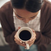 Yakin Mau Ngopi di Malam Hari? Cari Tahu Waktu Terbaik Stop Minum Kopi dalam Sehari