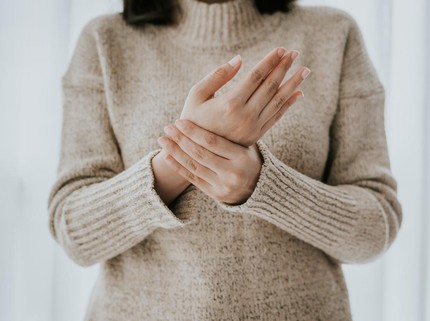 Busui Alami Mommy Wrist, Ketahui Waktu Tepat Periksa ke Dokter