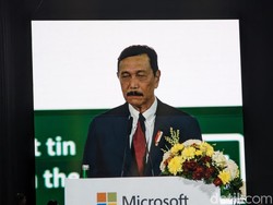 Luhut Janji Microsoft Tidak Akan Menyesal Investasi di RI