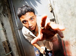 Lirik Lagu Gala bunga matahari - Sal Priadi