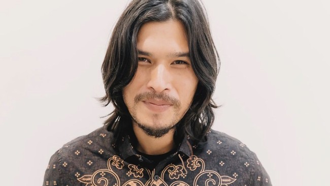 Penyanyi Virzha mengonfirmasi dirinya baru saja menikah dengan Sausan Sabrina pada akhir pekan lalu.