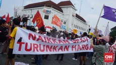 May Day di Jogja, Buruh Teriak Upah Murah Bikin Rumah Tak Terbeli