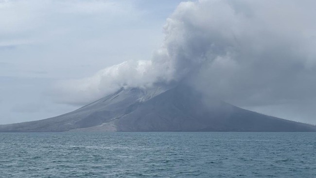 Simak penjelasan mengenai gas Sulfur Dioksida (SO2) yang disebut-sebut muncul dari dampak erupsi Gunung Ruang.