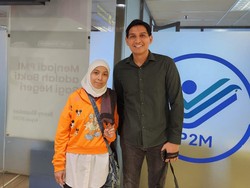 Lucky Hakim Bahagia Usai Bantu Pulangkan TKW yang Hilang Selama 23 Tahun