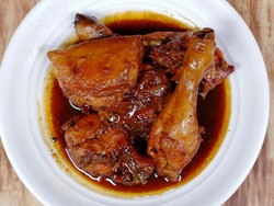 Resep Semur Ayam Betawi yang Gurih Manis untuk Lauk Nasi Uduk