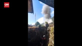 VIDEO: KKB Bakar Gedung SD Inpres di Distrik Homeyo Papua