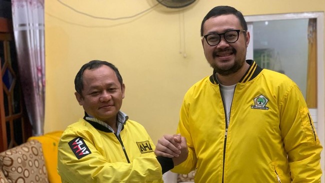 Partai Golkar Jatim buka opsi usung Ketua Pro Jokowi (Projo) Jatim Bayu Airlangga maju sebagai wakil wali kota di Pilkada Surabaya 2024.