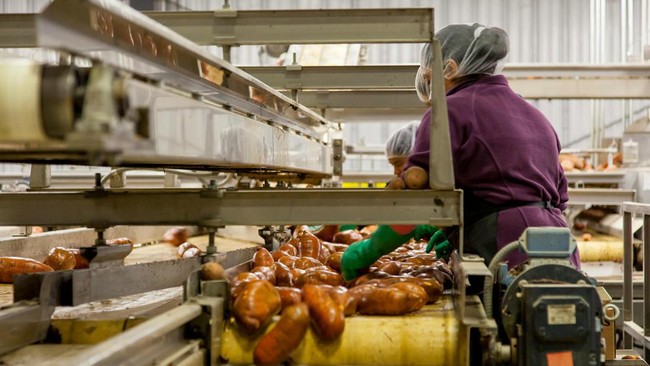 PMI Manufaktur RI Lompat Tembus Level 50, Kadin Ingatkan Masalah Ini