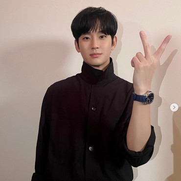 Sinopsis 'Knock Off' Drama Baru Kim Soo Hyun