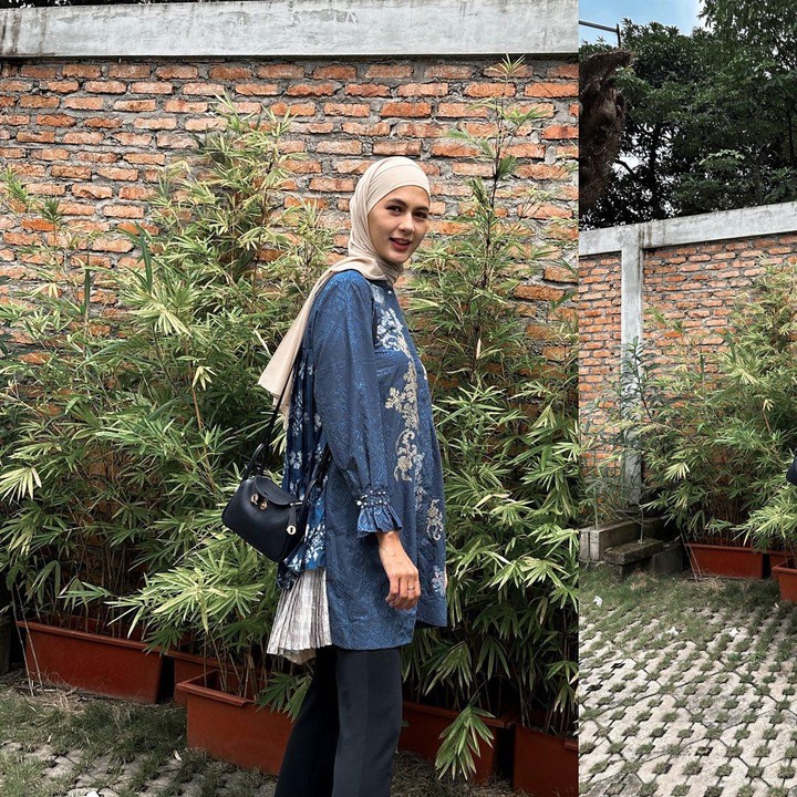 <p>Paula Verhoeven juga masih rutin mengunggah potret OOTD, lho. Ia memakai tunik bercorak etnik dan pashmina instan ketika merayakan Hari Raya Idul Fitri. (Foto: Instagram @paula_verhoeven)</p>