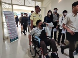 11 Tunadaksa Ikuti UTBK SNBT di UPN Veteran Jatim