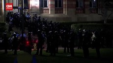 VIDEO: Demo Belum Surut, Polisi Kepung Universitas California AS