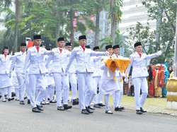 Upacara Hardiknas 2025 Pakai Baju Apa? Ini Panduan Resmi Kemendikdasmen