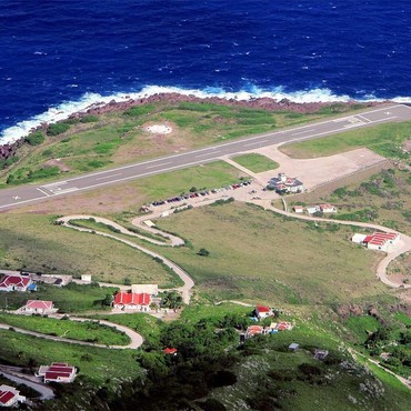 Ini Dia Bandara Paling Berbahaya di Dunia, Panjang Hanya 400 Meter