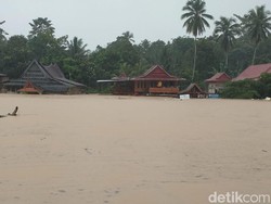 Data Terkini Dampak Banjir di Sidrap: 497 Rumah Terendam, 5 Jembatan Putus