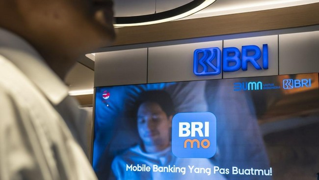 Dalam survei BSEM 2024, BRI mendapat peringkat 1 kategori Performa Terbaik Mobile Banking Bank untuk BRImo, dan Performa Terbaik Chatbot Bank untuk Sabrina.