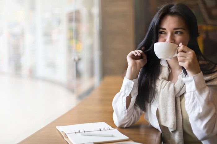 5 Aktivitas Pagi yang Memperburuk Kecemasan, Mulai Hindari!