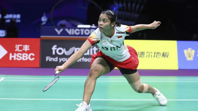 Tim badminton Indonesia akan berjuang di semifinal Thomas Cup dan Uber Cup 2024. Berikut jadwal siaran langsung Thomas dan Uber Cup 2024.