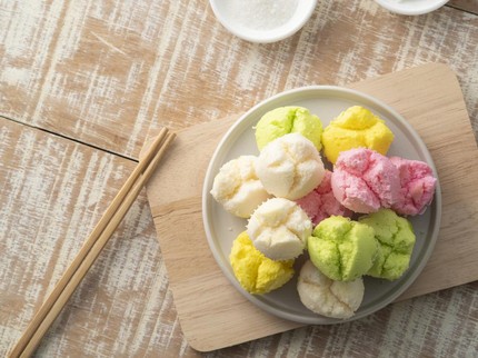 5 Resep Bolu Kukus Tanpa Mixer Praktis Anti Gagal, Hasilnya Merekah dan Lembut Bun!