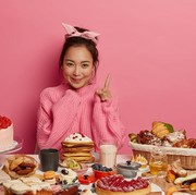 5 Cara Menjaga Kesehatan untuk Pencinta Makanan Manis, Perbanyak Minum Air Putih!