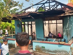 Rumah di Klaten Terbakar Diduga Akibat Korsleting saat Ngecas HP