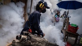 FOTO: Pengasapan Antisipasi Tingginya DBD di Jakarta