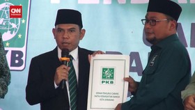 VIDEO: Bos BUMD di Jabar Daftar Pilwalkot Semarang