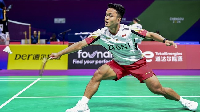 Anthony Ginting menyumbang poin pertama untuk tim Indonesia pada perempat final Thomas Cup 2024 setelah mengalahkan Jeon Hyeok Jin.