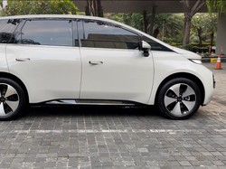 Ini Alasan Wuling Cloud EV Tak Dibekali Fitur Sunroof